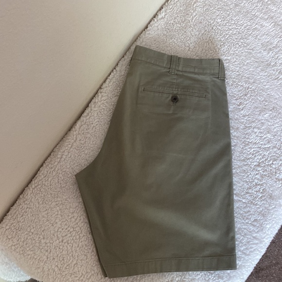 J.Crew Men’s Chino Sage Green Stretch Shorts 9’ Size 35 - Picture 15 of 15